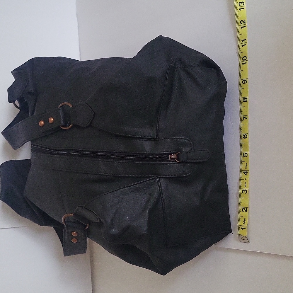 NWOT Maurices Black Vegan Pebble Leather Hobo/Backpack - Picture 6 of 8